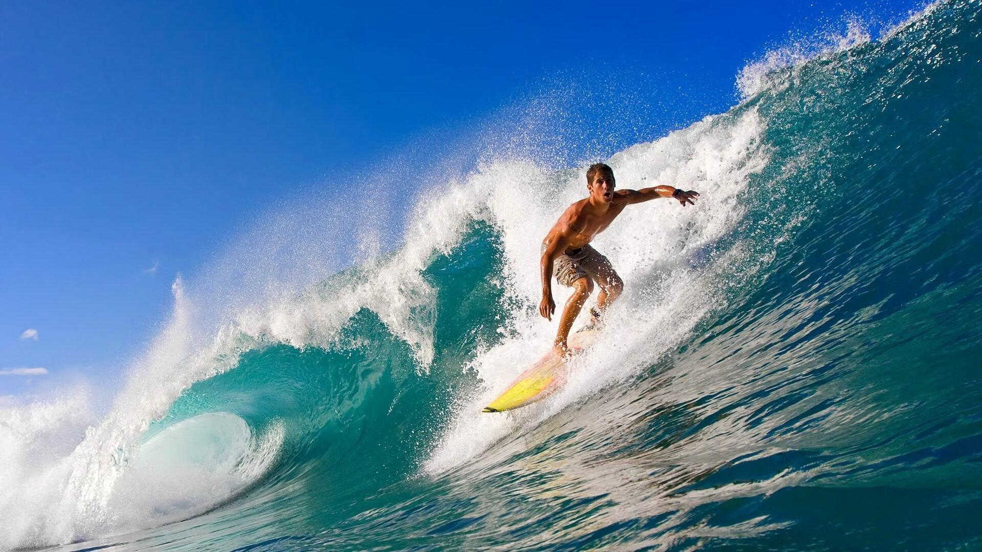 基:全黑队的“进攻启动者”,每次防守后的快速反击总能引领球队攻势