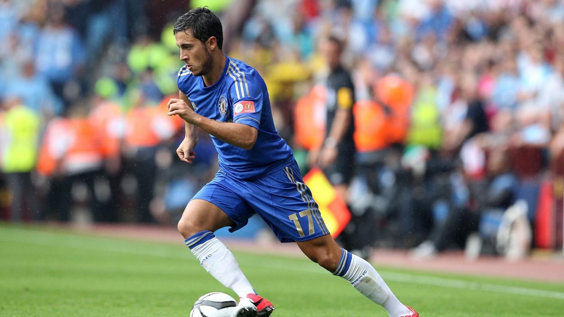 青少年足球培训班实现线上线下融合，适应数字化发展趋势，青少年足球培训学校