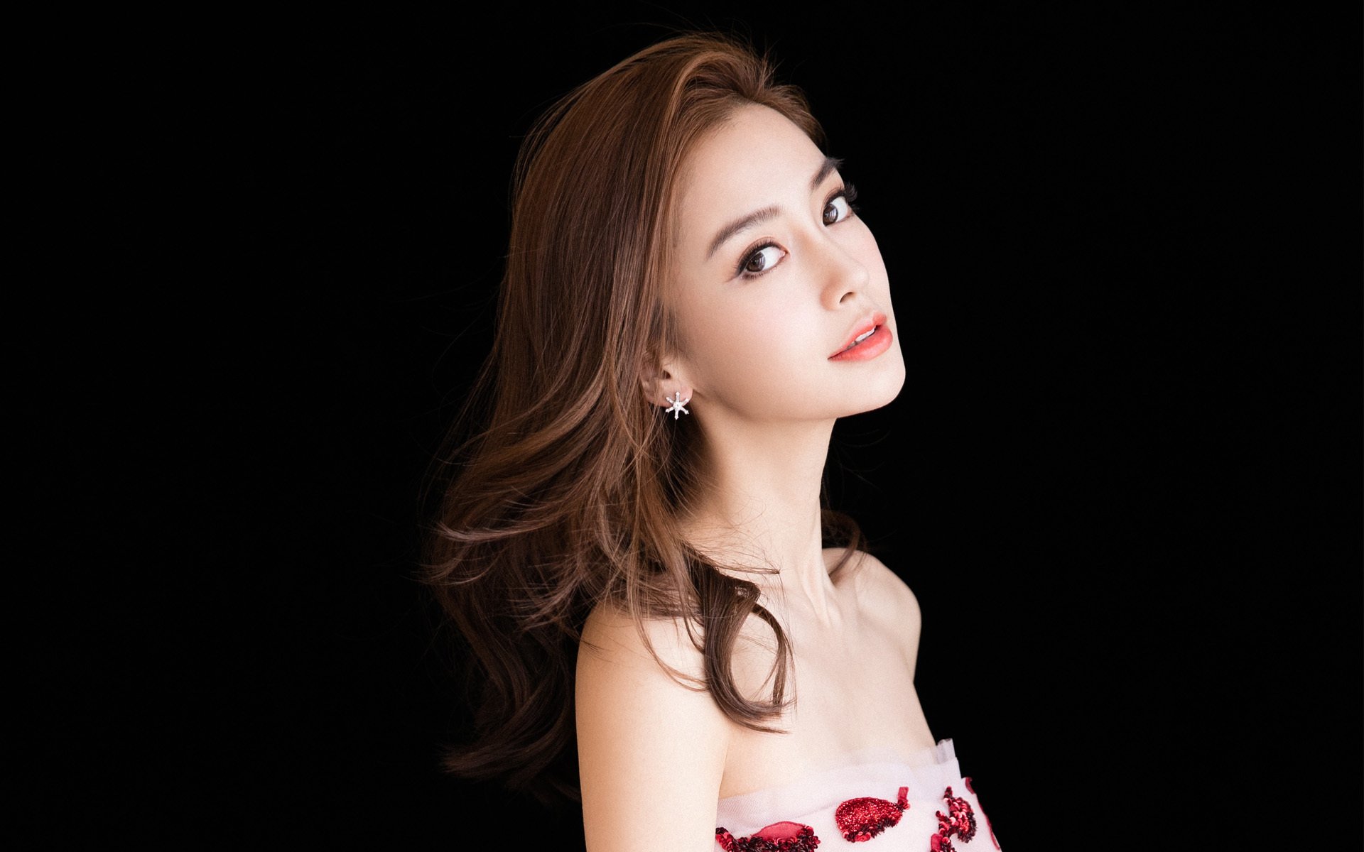 “未来之星：全国青少年足球精英赛引人关注”，校园足球未来之星申报材料2020年